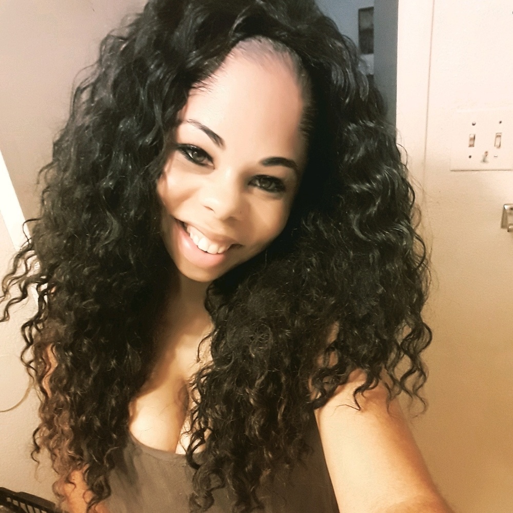 Meet your Posher, Keea